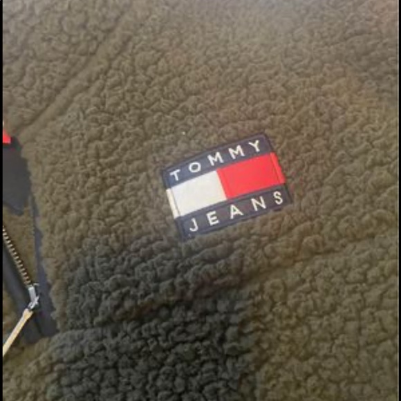 Tommy Hilfiger half zip - Picture 3 of 3
